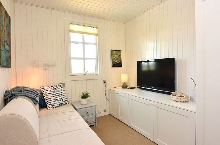 Vakantiehuis "Halsten" - 551m from the sea