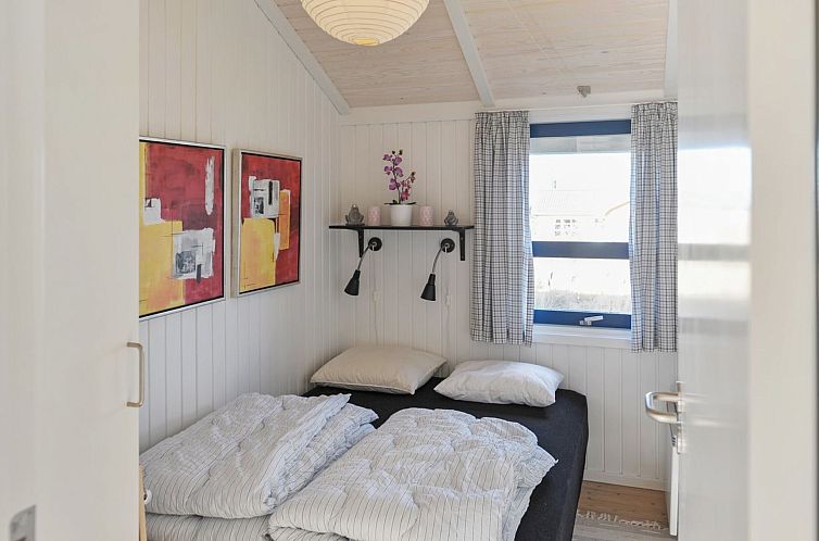 Vakantiehuis "Mathias" - 625m from the sea