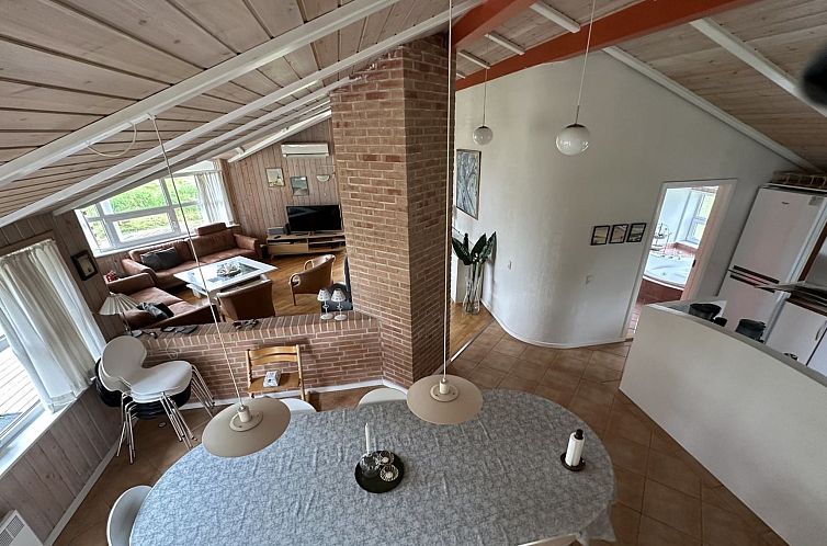 Vakantiehuis "Carlina" - 1.3km from the sea