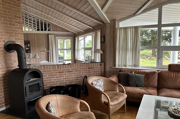 Vakantiehuis "Carlina" - 1.3km from the sea