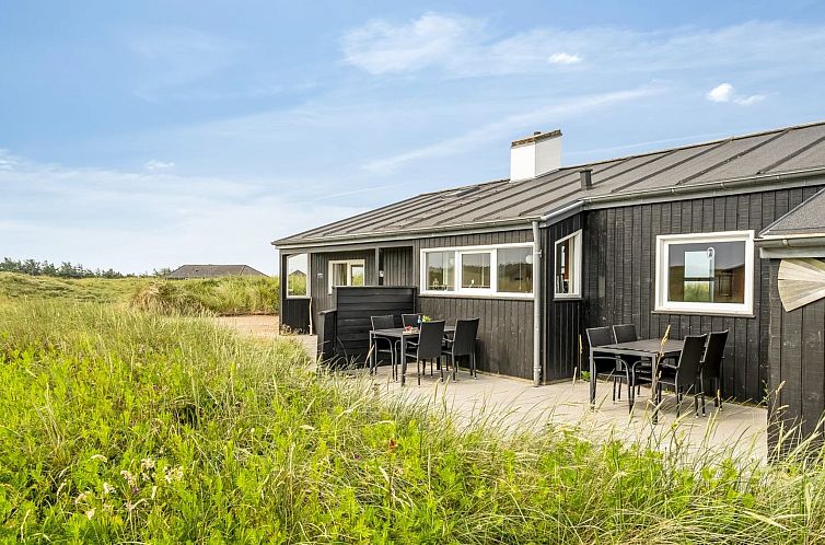 Vakantiehuis "Edwin" - 400m from the sea