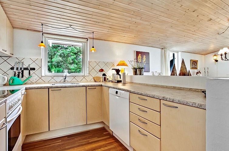 Vakantiehuis "Andersen" - 827m from the sea