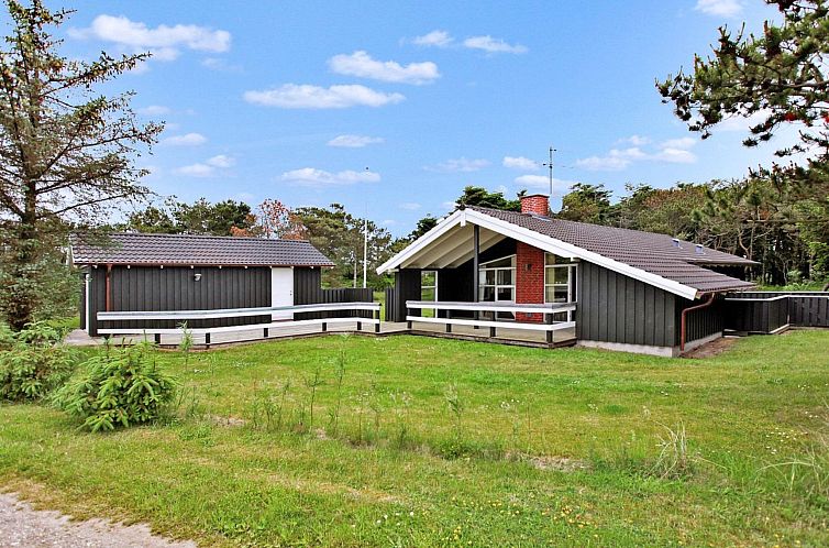 Vakantiehuis "Andersen" - 827m from the sea