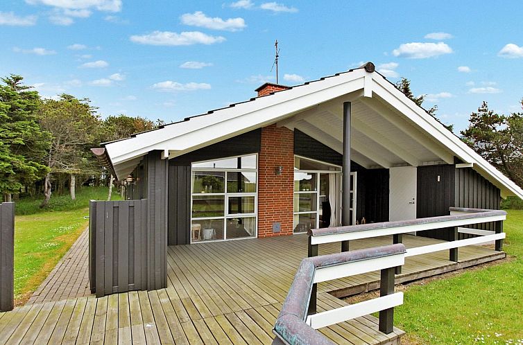 Vakantiehuis "Andersen" - 827m from the sea