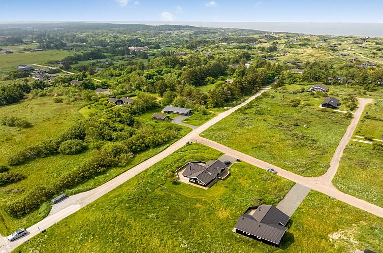 Vakantiehuis "Frejdis" - 1.1km from the sea