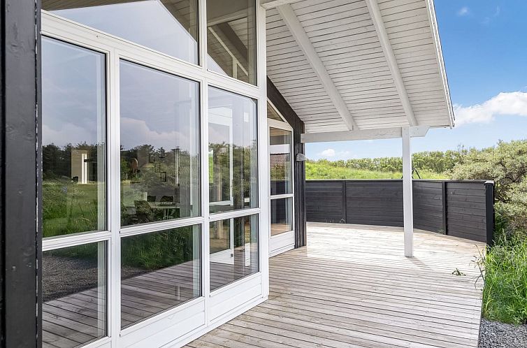 Vakantiehuis "Frejdis" - 1.1km from the sea