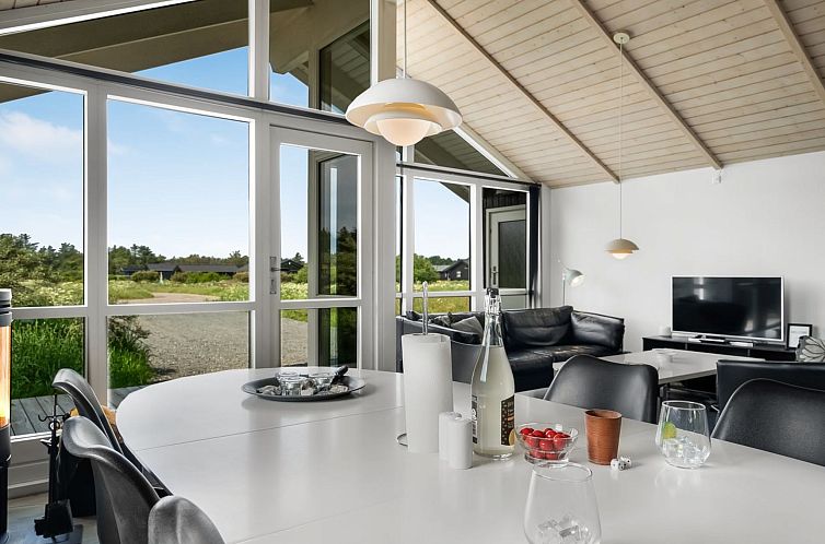 Vakantiehuis "Frejdis" - 1.1km from the sea