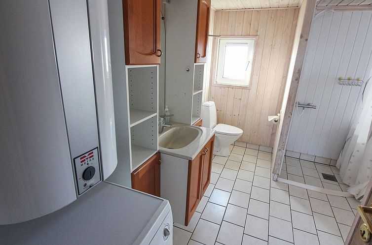 Vakantiehuis "Vili" - 441m from the sea