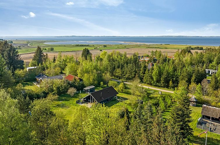 Vakantiehuis "Niesina" - 600m to the fjord