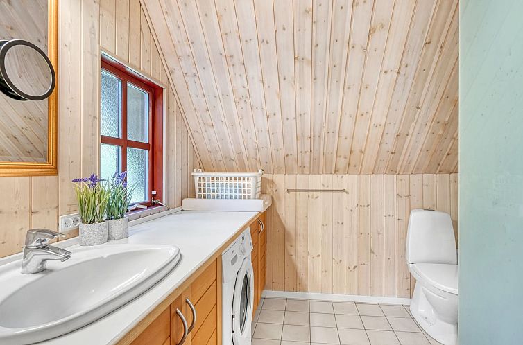 Vakantiehuis "Niesina" - 600m to the fjord