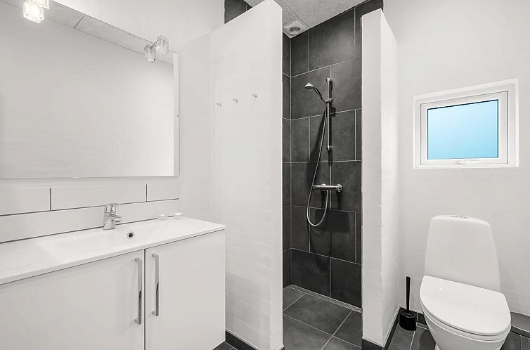 Vakantiehuis "Jarven" - 500m to the fjord