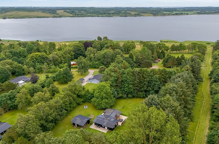 Vakantiehuis "Gudrid" - 250m to the fjord