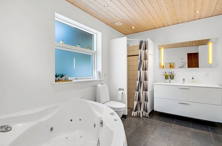 Vakantiehuis "Ahto" - 600m to the fjord