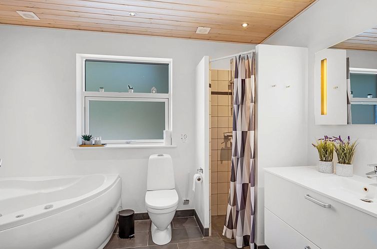 Vakantiehuis "Ahto" - 600m to the fjord