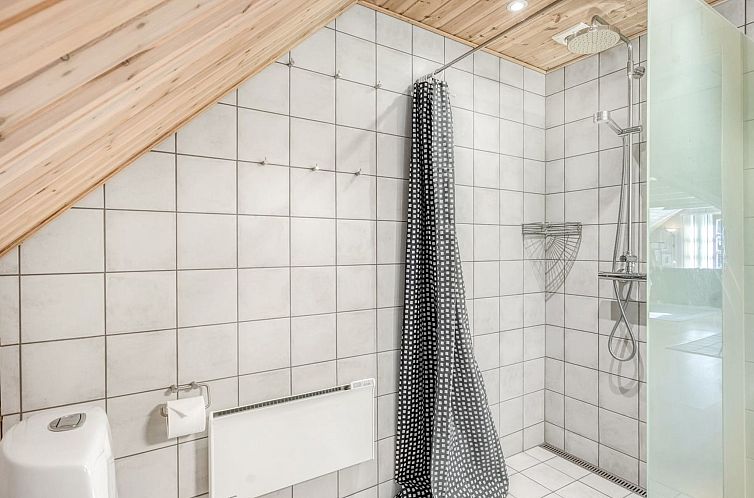 Vakantiehuis "Niesina" - 600m to the fjord