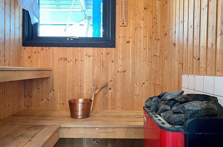 Vakantiehuis "Ilenia" - 150m from the sea