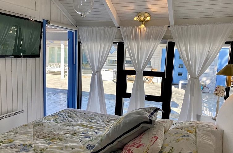 Vakantiehuis "Ilenia" - 150m from the sea