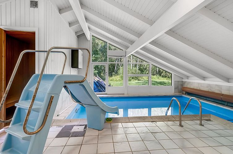 Vakantiehuis "Rathulf" - 700m from the sea