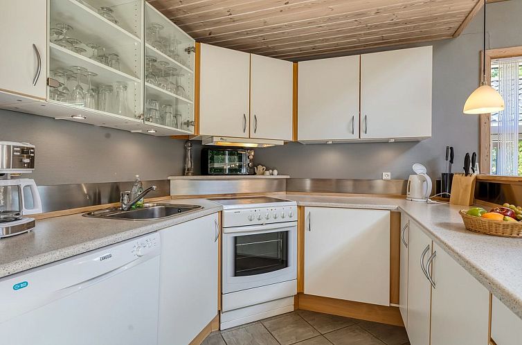 Vakantiehuis "Hristijan" - 4.8km from the sea