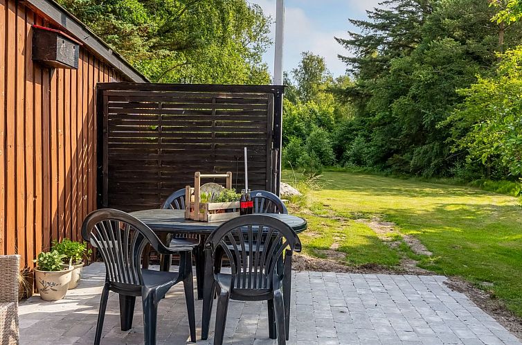 Vakantiehuis "Arben" - 900m from the sea