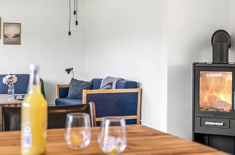 Vakantiehuis "Arben" - 900m from the sea