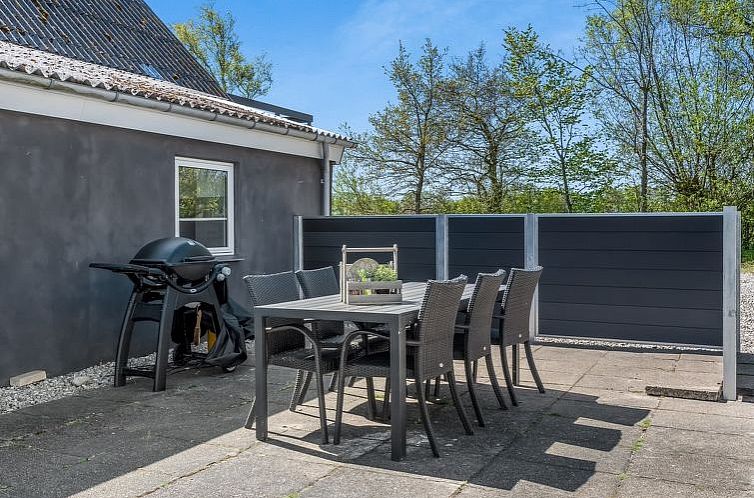 Vakantiehuis "Ilsebeth" - 400m from the sea