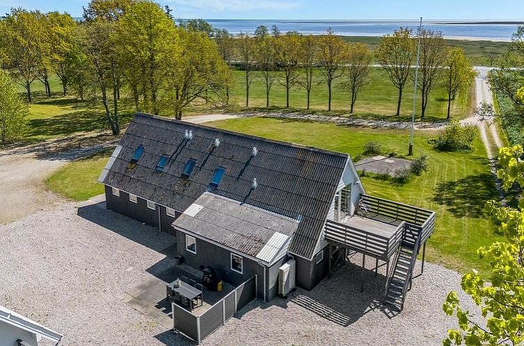 Vakantiehuis "Ilsebeth" - 400m from the sea