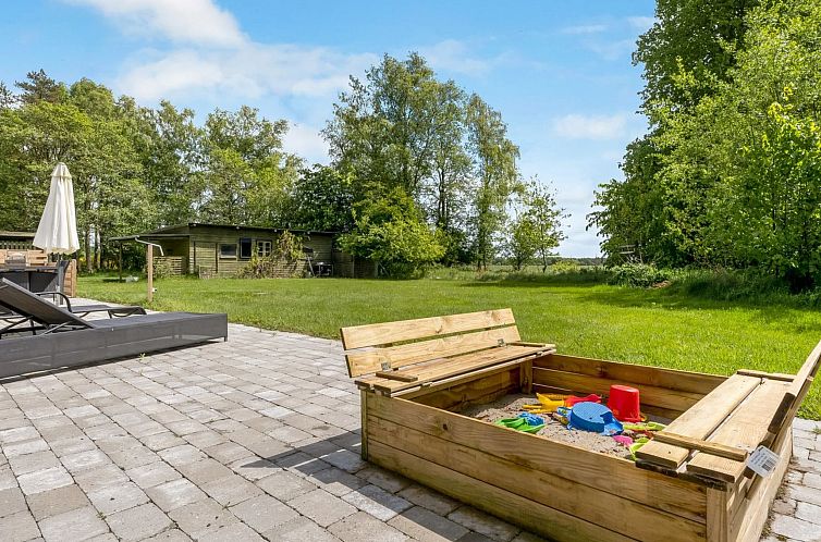 Vakantiehuis "Aatos" - 2km from the sea