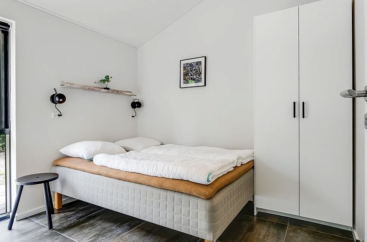 Vakantiehuis "Sighvat" - 300m from the sea
