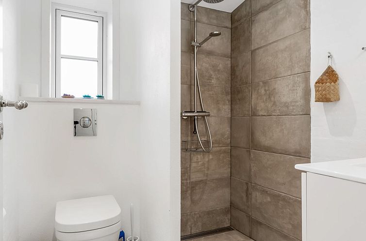 Vakantiehuis "Nanja" - 250m from the sea