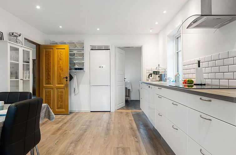 Vakantiehuis "Nanja" - 250m from the sea