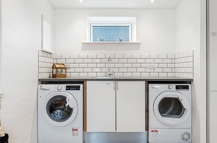 Vakantiehuis "Nanja" - 250m from the sea