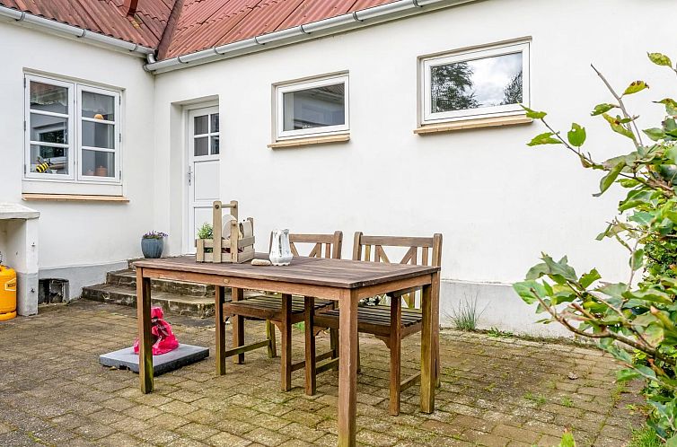 Vakantiehuis "Kätlin" - 900m from the sea