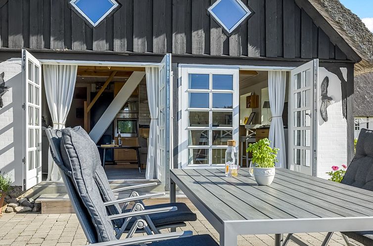 Appartement "Ronja" - 1.3km from the sea