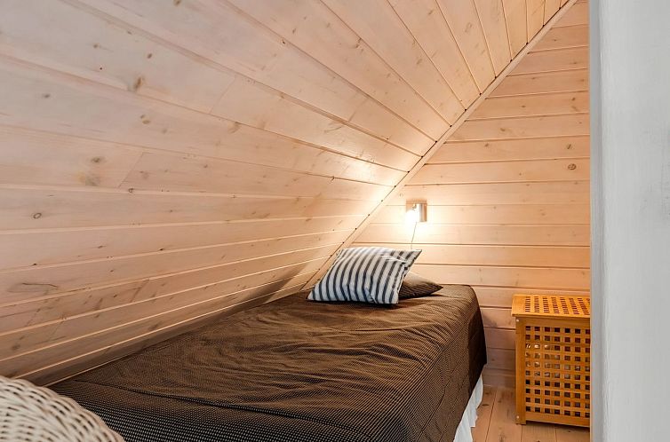 Appartement "Ronja" - 1.3km from the sea