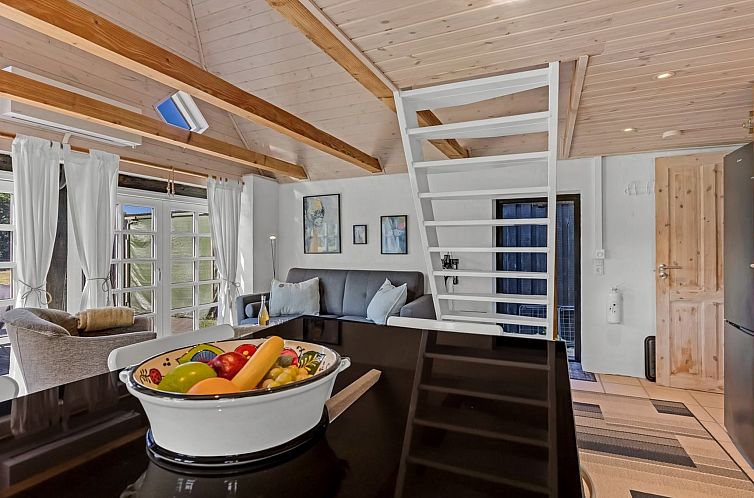 Appartement "Ronja" - 1.3km from the sea