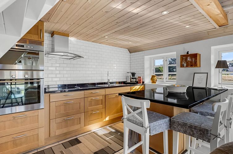 Appartement "Ronja" - 1.3km from the sea