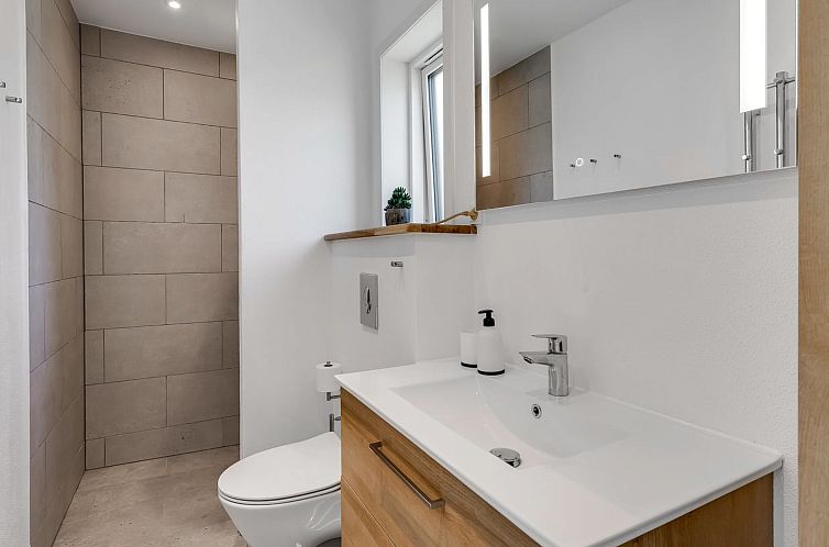 Vakantiehuis "Wolter" - 1.7km from the sea