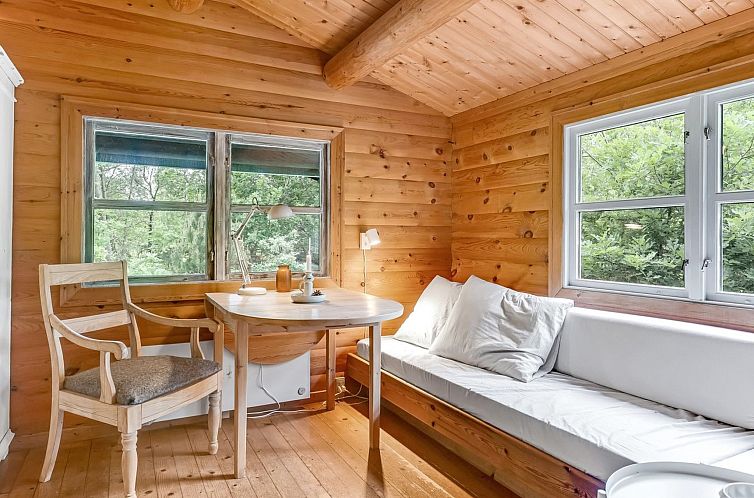 Vakantiehuis "Juho" - 700m from the sea