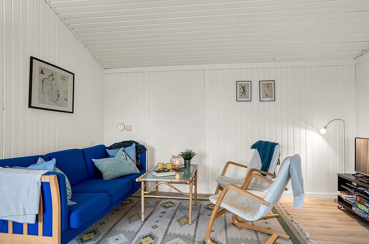 Vakantiehuis "Alwine" - 250m from the sea