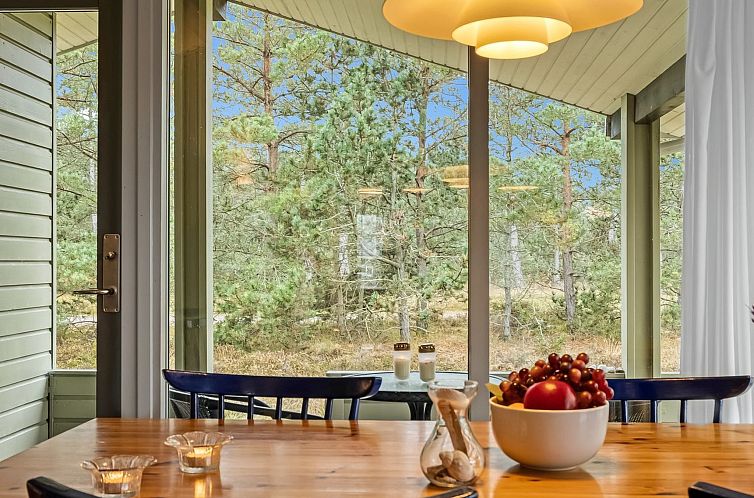 Vakantiehuis "Alwine" - 250m from the sea