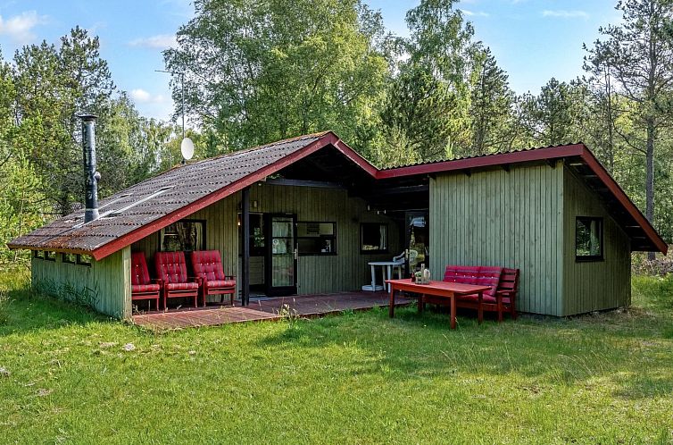 Vakantiehuis "Elfrieda" - 1.6km from the sea