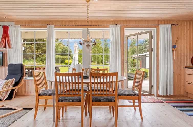 Vakantiehuis "Thine" - 800m from the sea