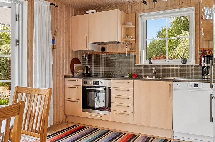 Vakantiehuis "Thine" - 800m from the sea