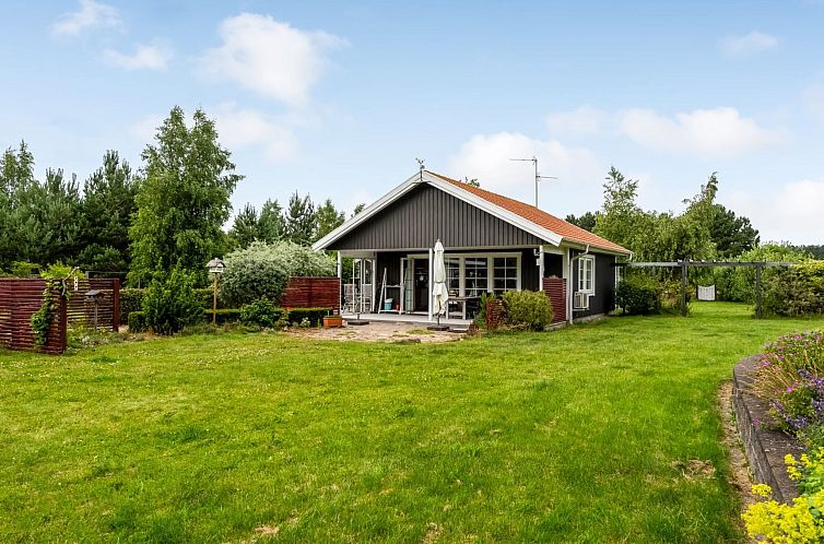 Vakantiehuis "Thine" - 800m from the sea