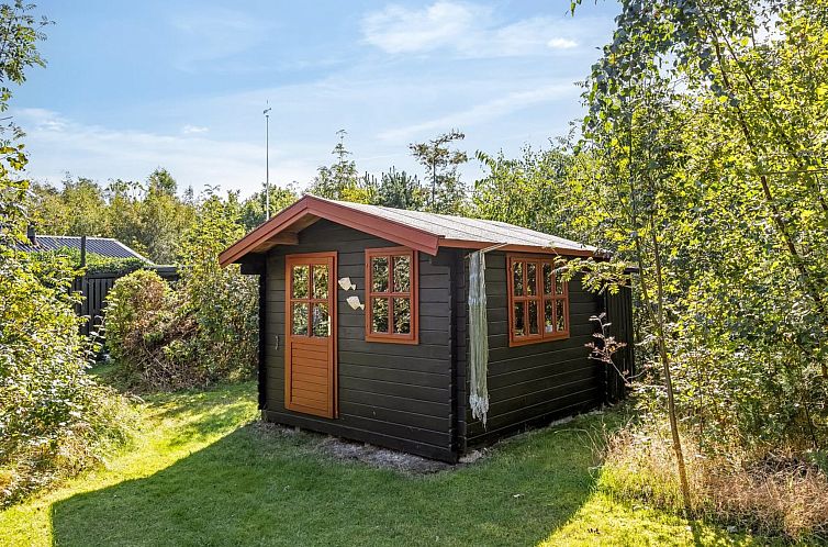 Vakantiehuis "Sofia" - 500m from the sea