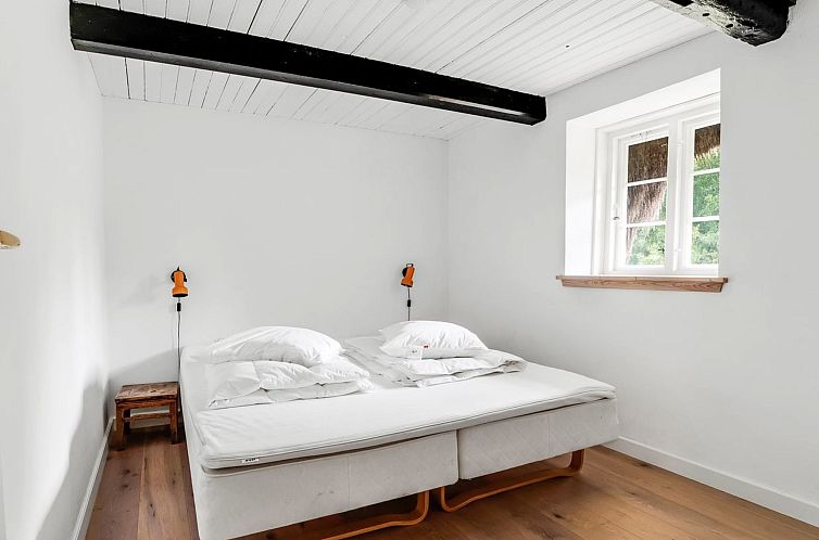 Vakantiehuis "Annabeth" - 900m from the sea