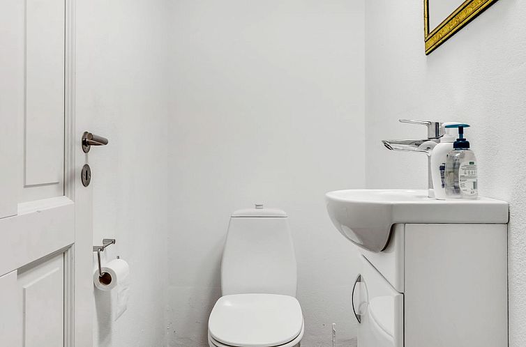 Vakantiehuis "Annabeth" - 900m from the sea