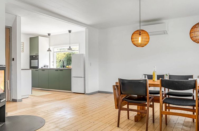 Vakantiehuis "Arben" - 900m from the sea