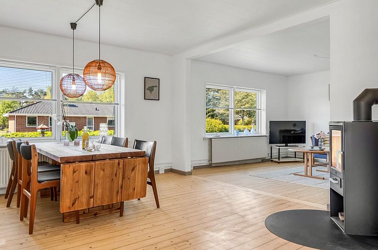 Vakantiehuis "Arben" - 900m from the sea